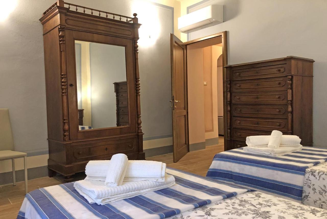 Suite Apartment Castello Volterra Esterno foto